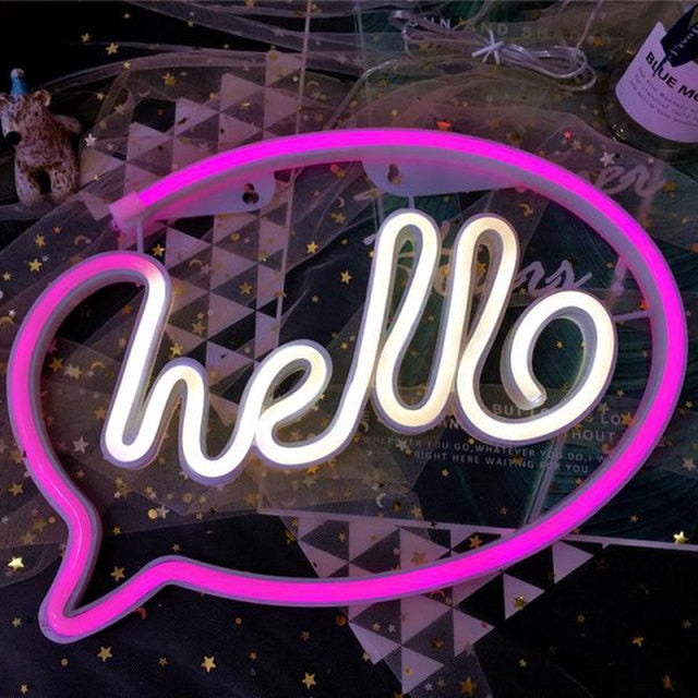 Néon mural LED avec signe "Hello" en forme de bulle