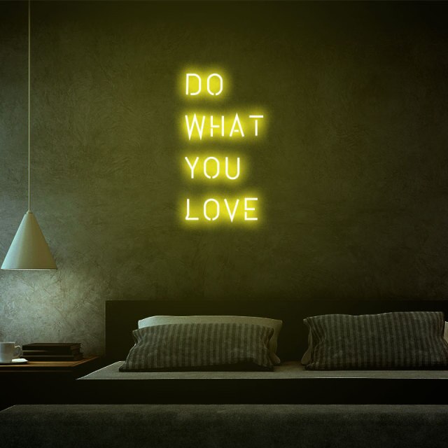 Néon LED mural avec citation "Do what you love"