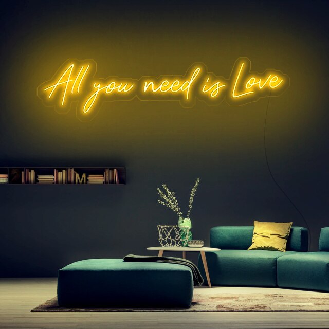 Néon LED "All you need is love" de couleur jaune