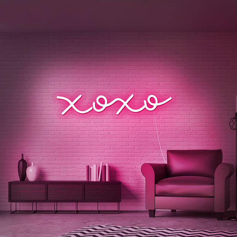 Neon Mural décoratif "Xoxo" - ambiance et couleur rose